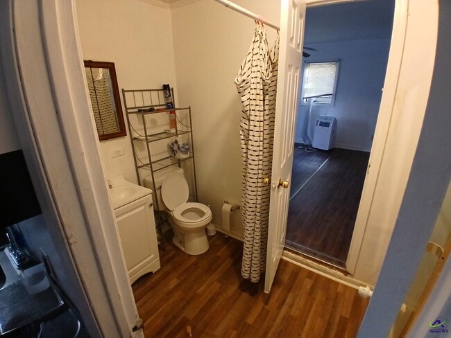 Building Photo - 218 Hunt St