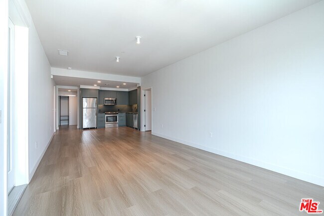 Foto del edificio - 10601 Washington Blvd