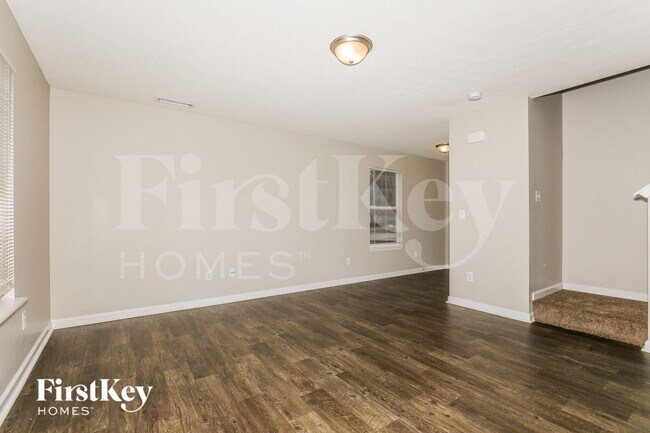 Building Photo - 8036 Fisher Bend Dr