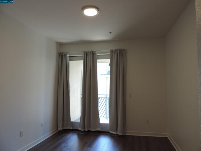 Foto del edificio - 5501 DeMarcus Blvd
