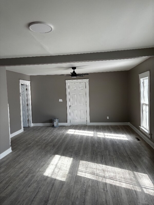 Foto del edificio - 712 N Blaine St