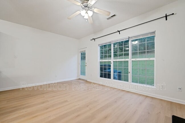 Building Photo - 8520 Kaden Dr