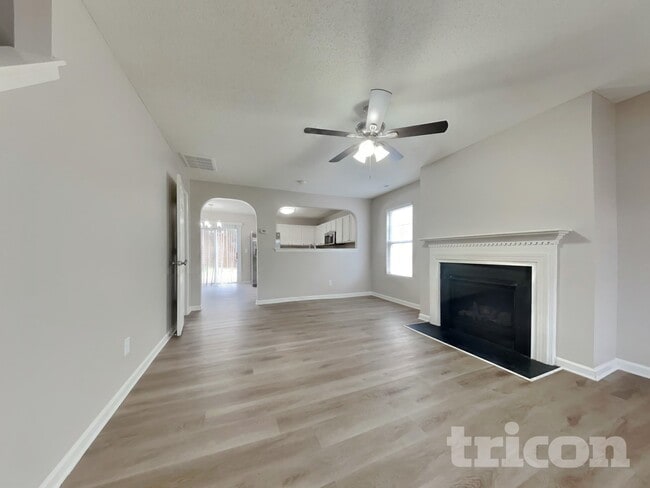 Building Photo - 26 Streamwood Way