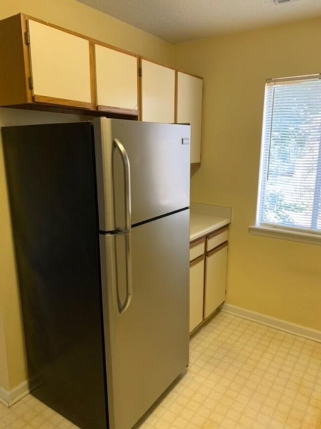 Building Photo - 1 Bedroom/1 Bath condo on 3rd Floor in Myr...