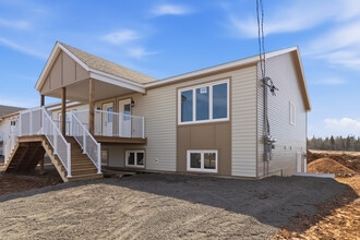 Building Photo - 276 Maccoun St
