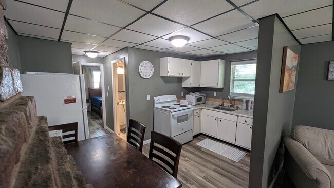 Foto del edificio - 714 Maple Oak Ln