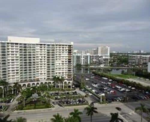 Building Photo - 3801 S Ocean Dr