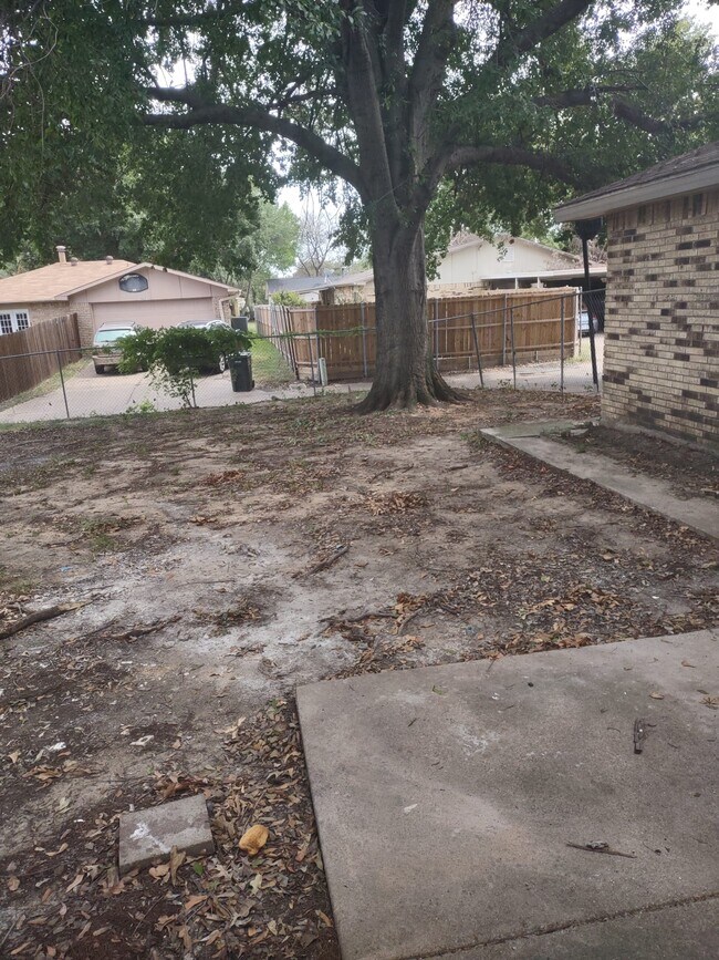 Foto del edificio - 3414 Overglen Dr