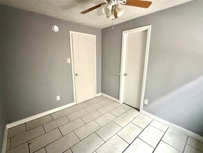 Building Photo - 7018 Avenue F