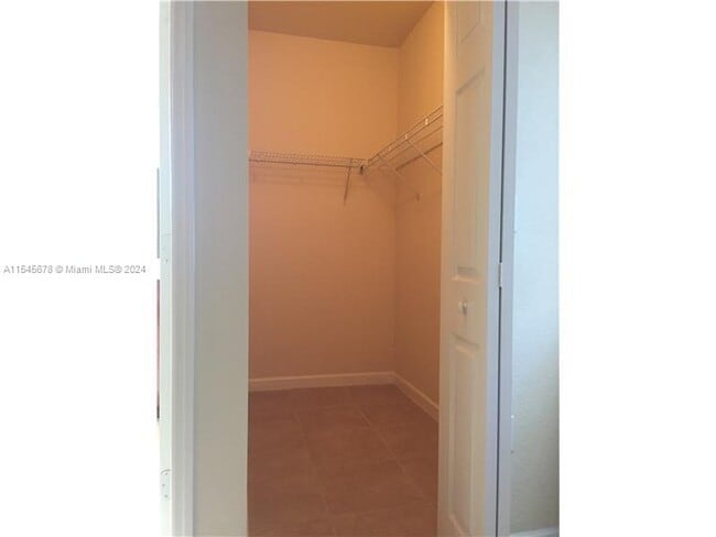 Building Photo - 9551 SW 171st Pl