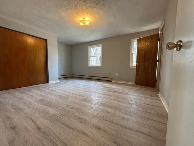 Building Photo - 3 Rosita Rd