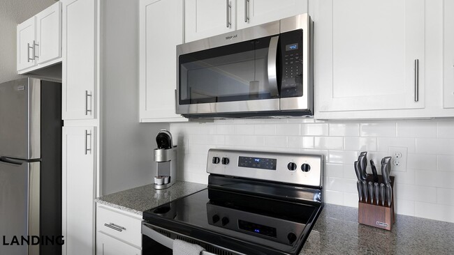 Foto del edificio - 23223 Gosling Rd