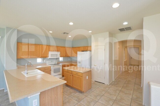 Building Photo - 3306 E Powell Ct