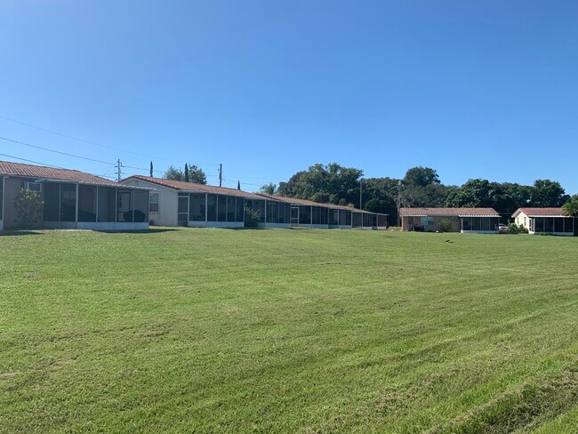 Foto del edificio - 1225 W Pierce St