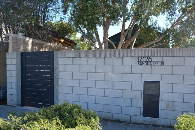 Building Photo - 17126 Sandra Lee Ln