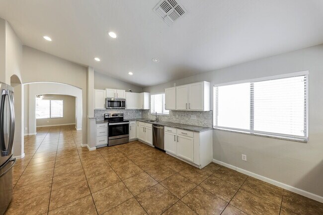 Foto del edificio - 8133 W Hess Ave