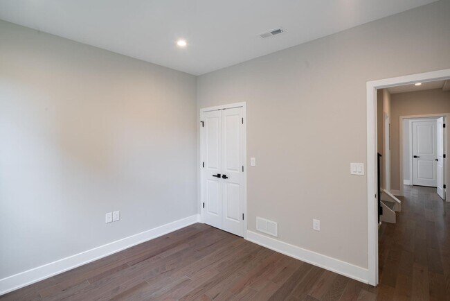Foto del edificio - Brand New Luxury Temple Student Housing