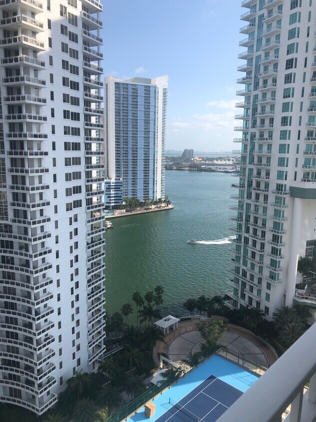 View from balcony - 801 Brickell Key Blvd