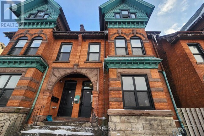 Photo du bâtiment - 498 Main St E