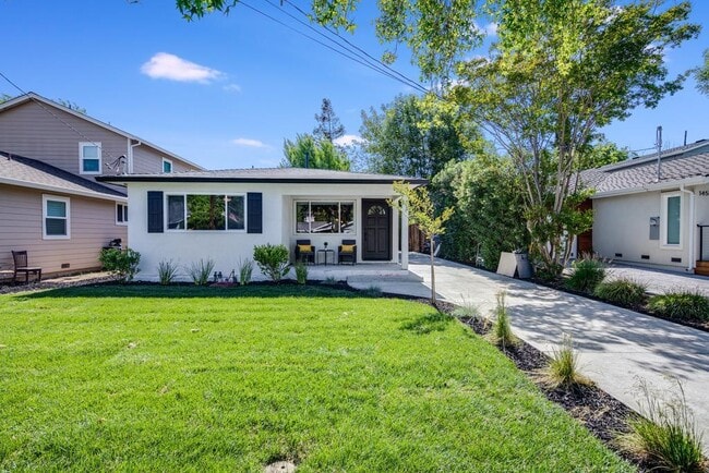 Street view of home - 1459 Hervey Ln