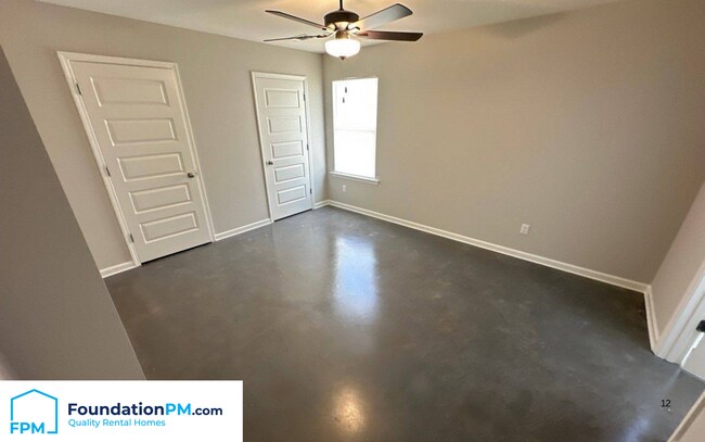 Building Photo - 737 Bey St