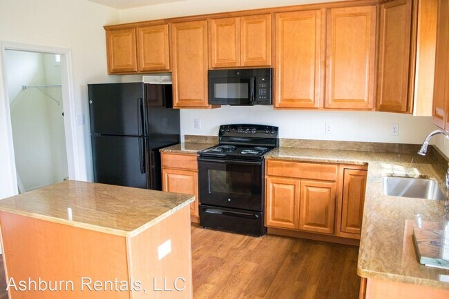 Building Photo - 3 br, 2 bath House - 294 Tea Party Lane