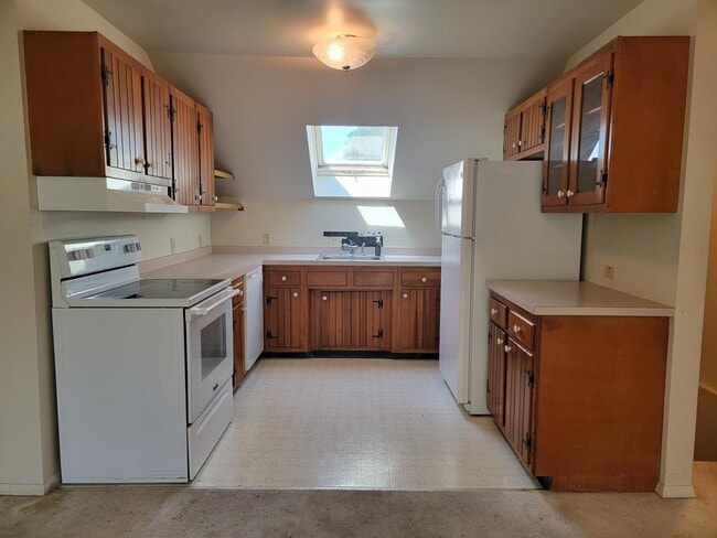 Building Photo - 1029 Quentin Rd