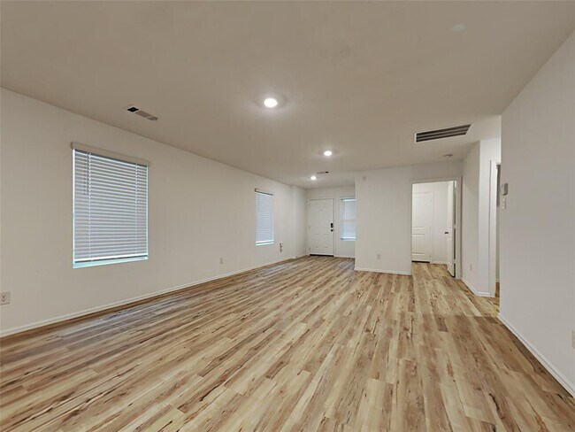 Building Photo - 22292 Stoney Ravine Dr