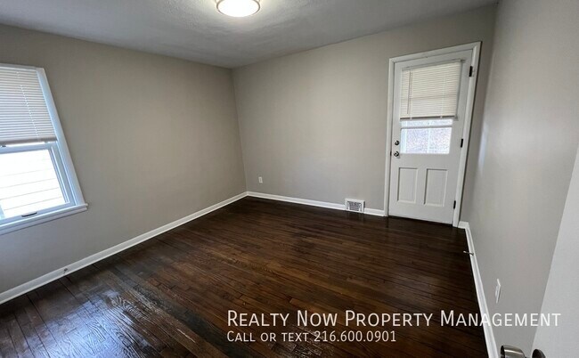 Foto del edificio - 5143 E 126th St