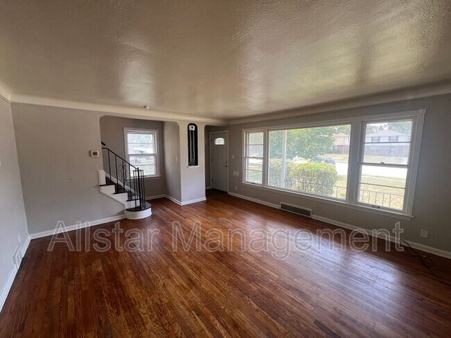 Foto del edificio - 263 S Green Rd