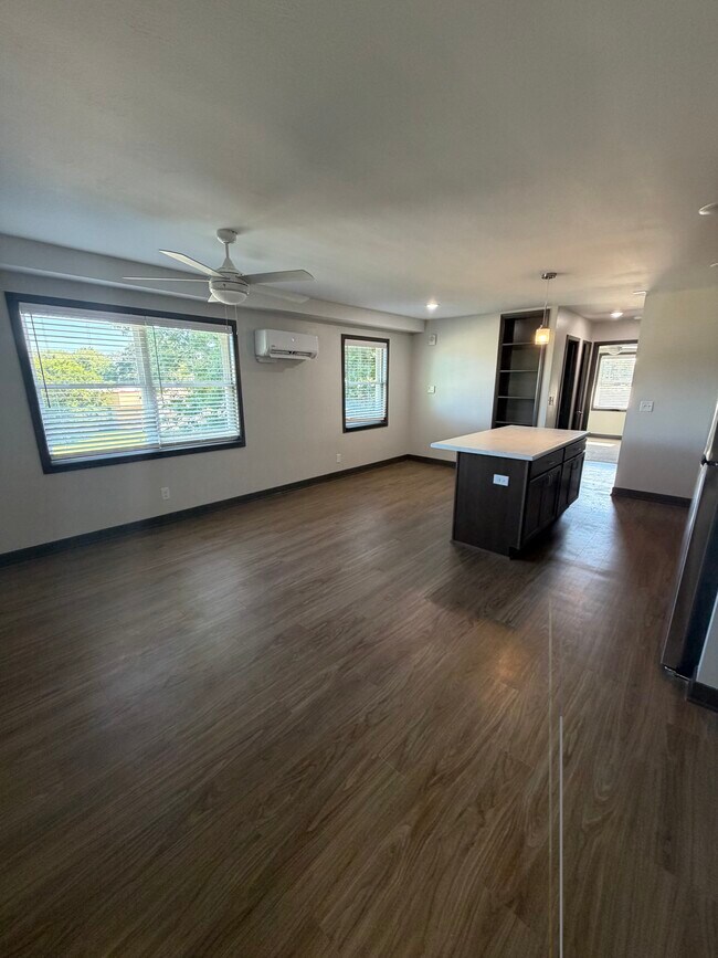 UNA HABITACIÓN - Rosedale Hills