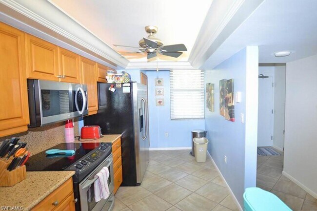 Foto del edificio - ** APRIL 2026 AVAILABLE ***FURNISHED SEASONAL RENTAL***MARCO ISLAND***SOUTH SEAS***