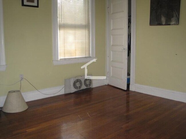 Foto del edificio - 145 Parsons St