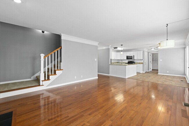 Building Photo - 3008 Nepsa Ct