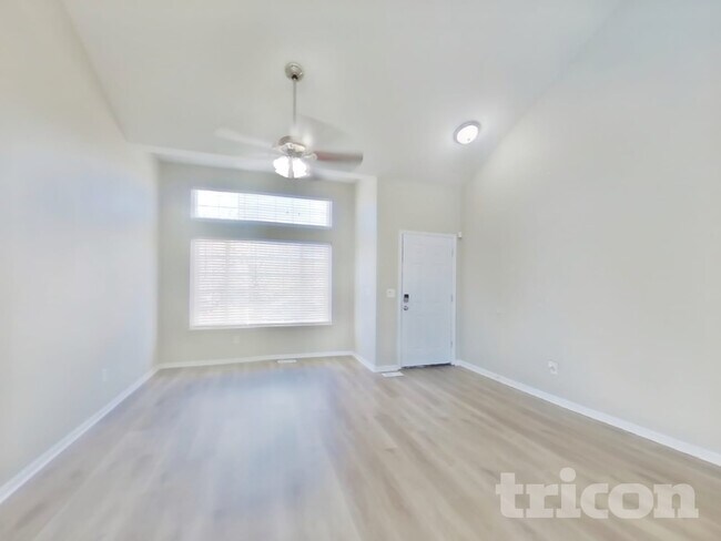 Foto del edificio - 13829 Josephine Ct