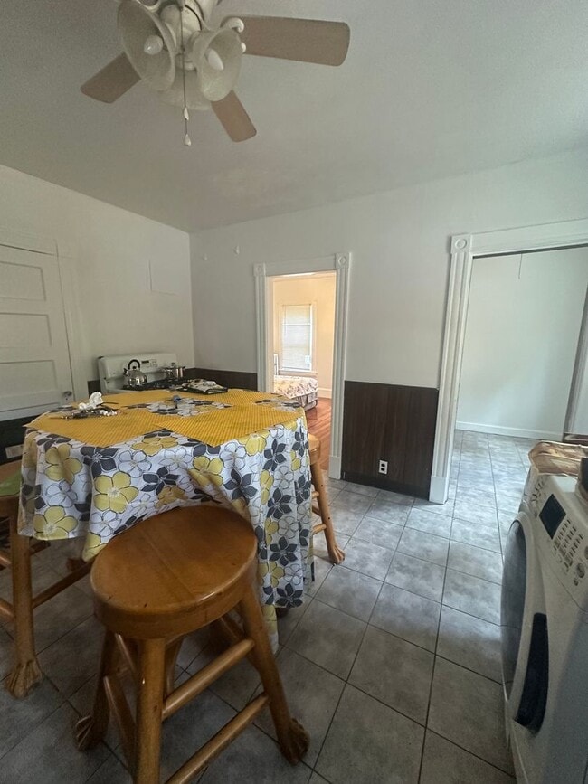 Foto del edificio - Beautiful 2 Bedroom