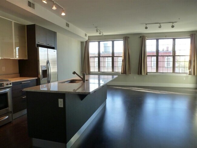 Foto del edificio - 154 W 2nd St