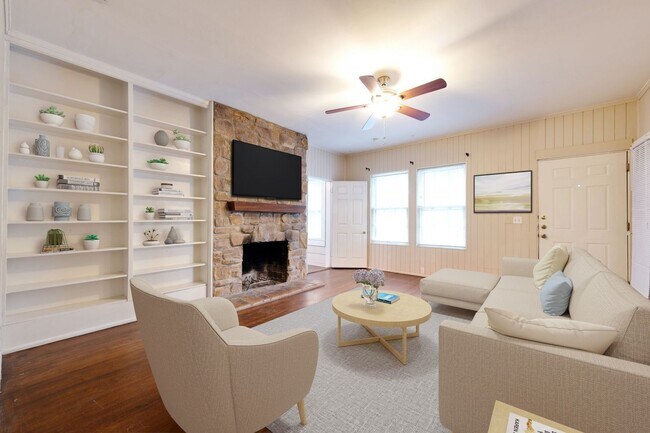 Building Photo - 2839 Shoal Crest Ave