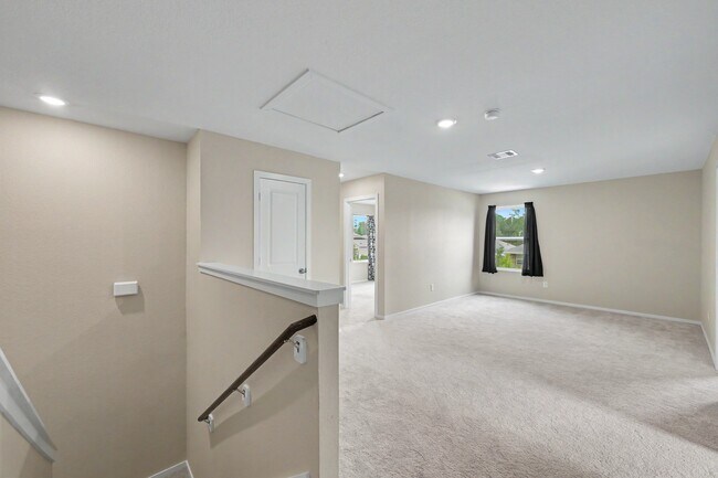 Building Photo - 21154 Vercelli St