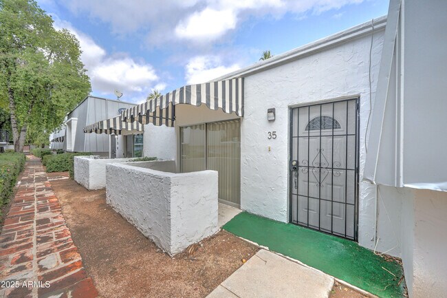 Foto del edificio - 3416 N 44th St