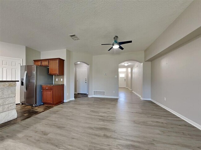 Building Photo - 210 Teron Dr