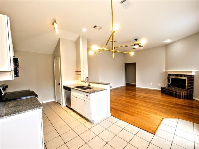 Foto del edificio - 4909 Rustic Ridge Dr