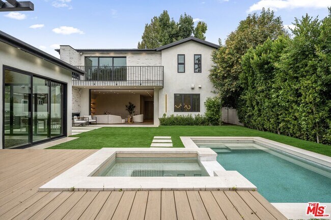 Foto del edificio - 4740 Sunnyslope Ave