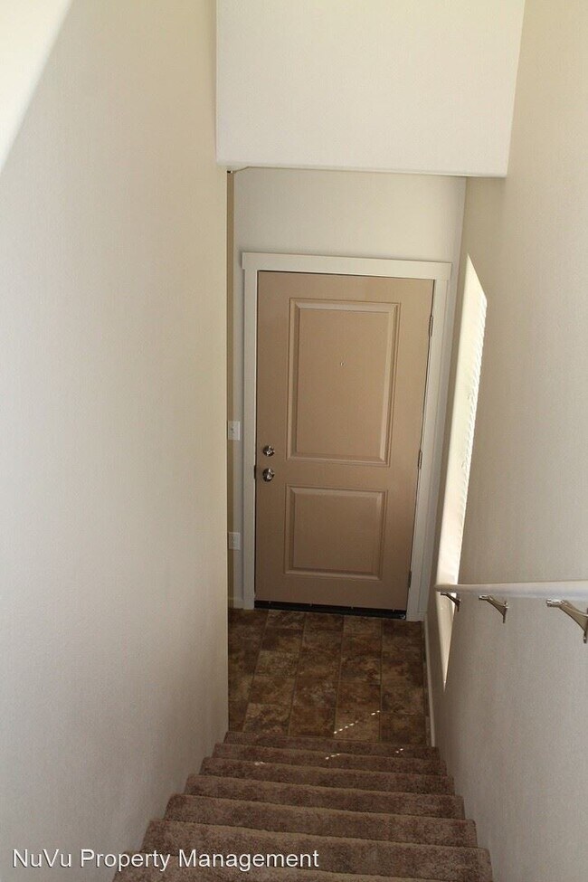 Building Photo - 2 br, 2 bath Apartment - 4569 Driver Lane ...