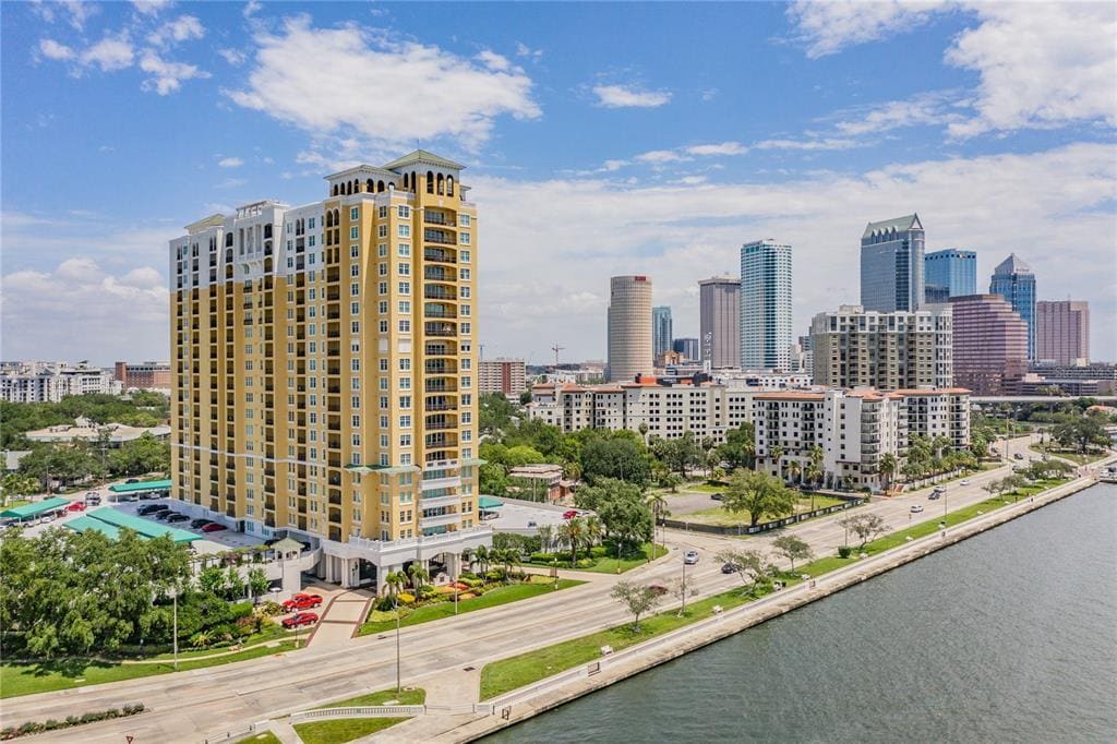Primary Photo - 345 Bayshore Blvd