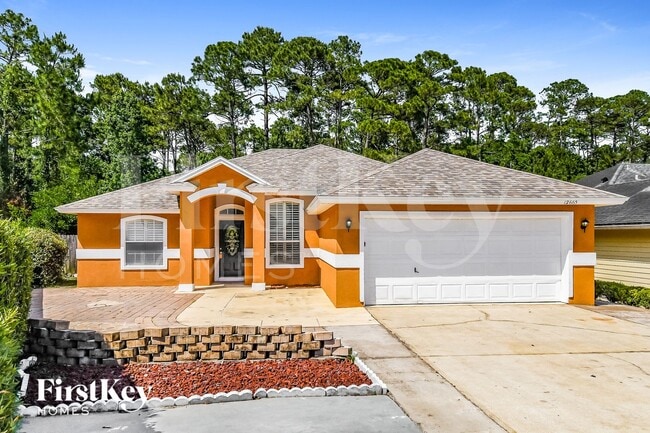 Building Photo - 12665 Ashglen Dr N
