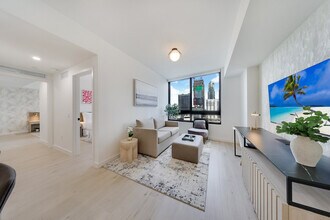 Building Photo - 225 N Miami Ave