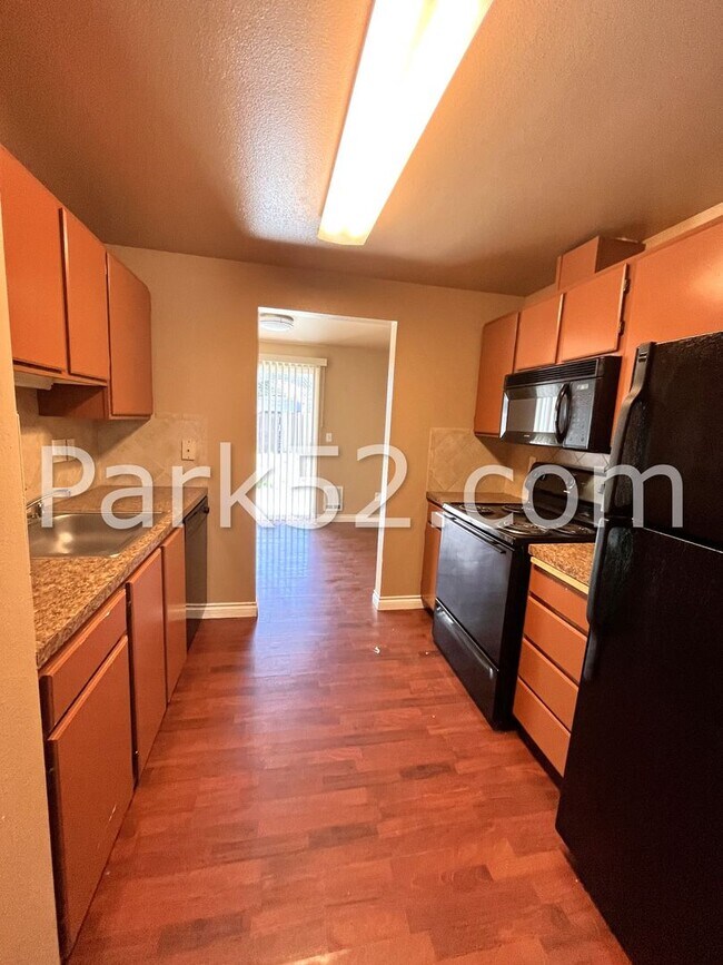 Foto del edificio - Puyallup Area 2 Bedroom 2nd Floor Apartment