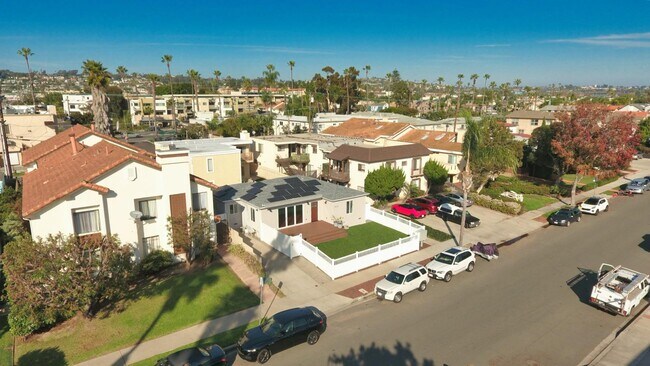 Foto del edificio - 1628 Thomas Ave