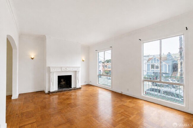 Building Photo - 1455 41st Ave